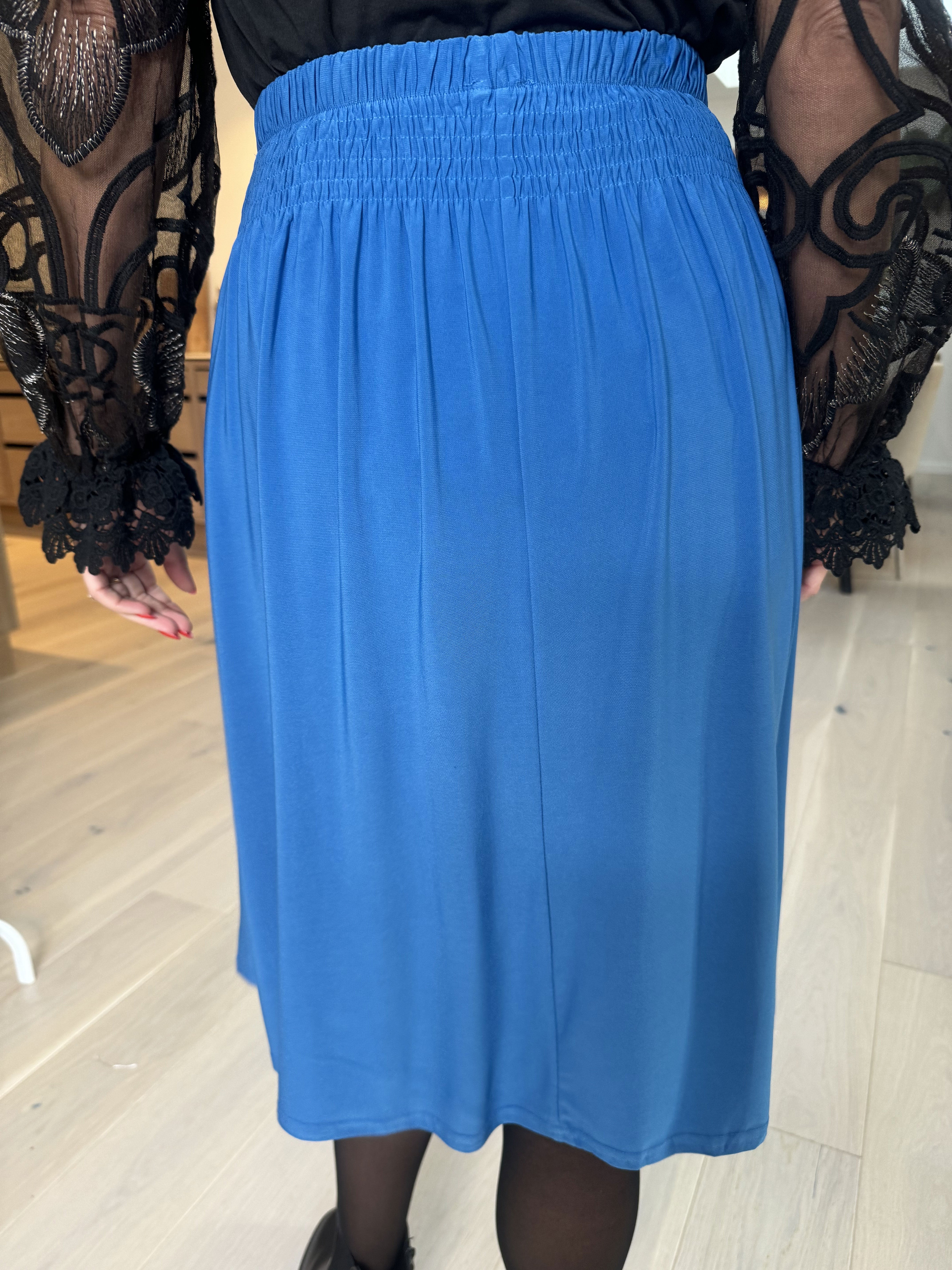 Pams Plain Skirt - Slät kjol i stretchigt tyg